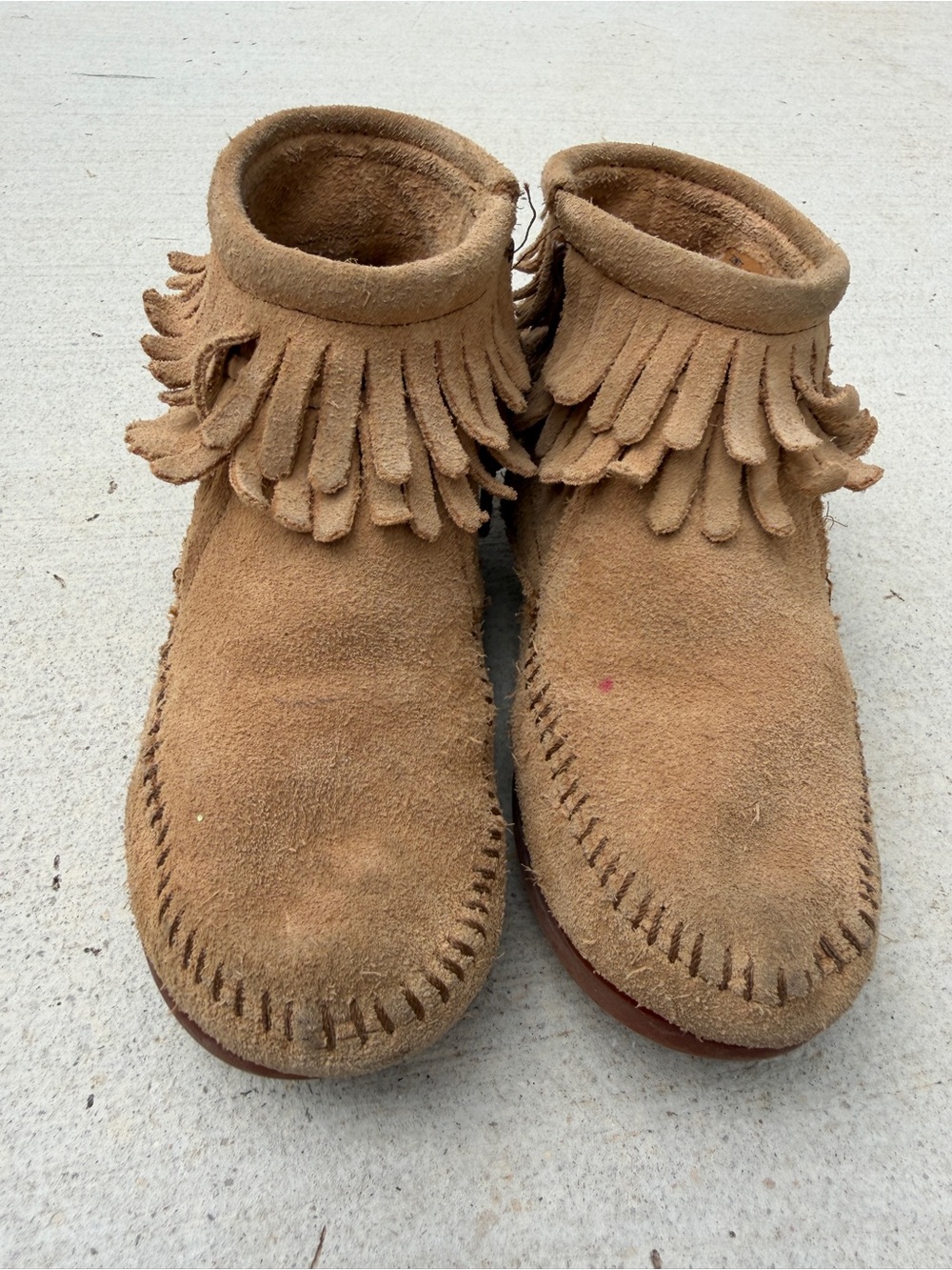 Minnetonka Kids Suede Moccasin booties girls size 1